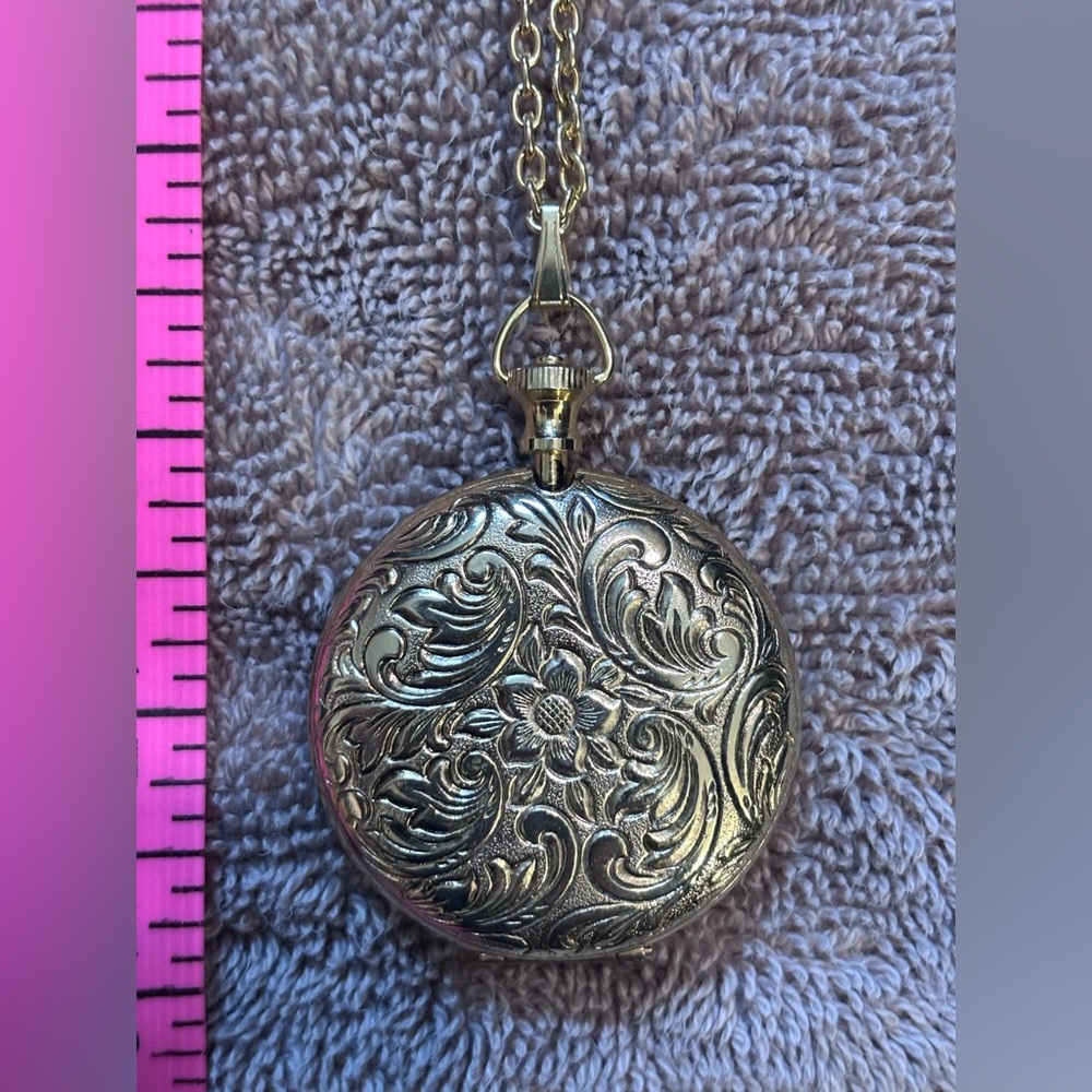 Gold tone Mirror Locket